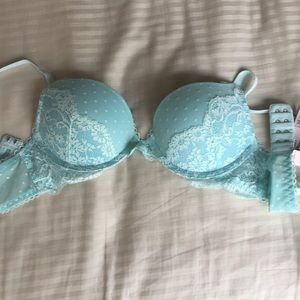 Victoria secrets push up bra